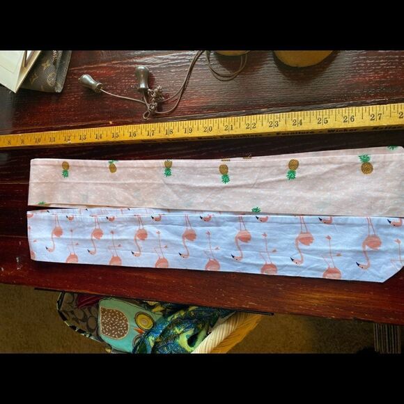 Tropical long thin white scarf with pink flamingos, also peach with pineapples - Picture 6 of 7